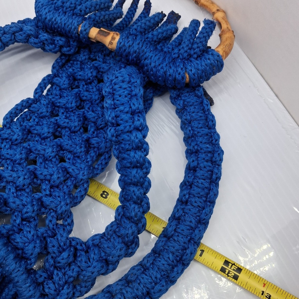 VTG 1970s Frog Macrame Blue Towel Holder Wall Hanging Rack Wood MCM Retro 20" - Picture 7 of 8